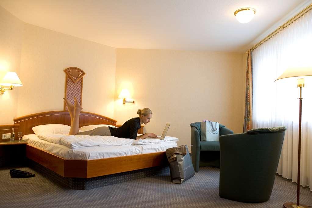 Hotel Wartburg Stuttgart Kamer foto