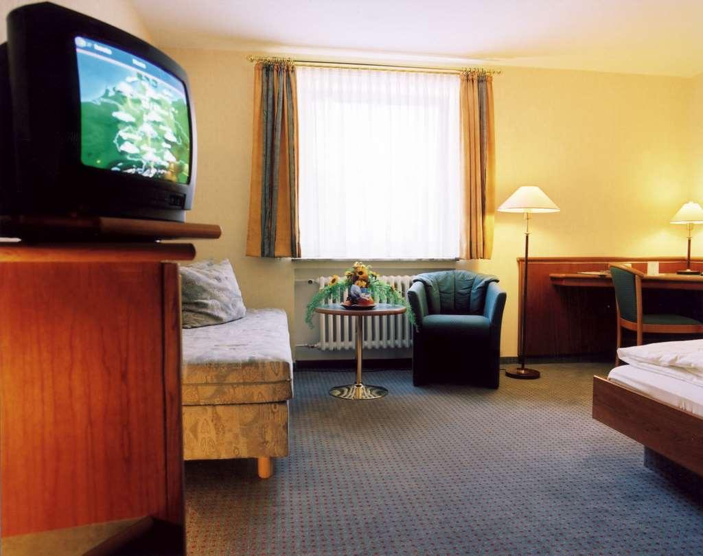 Hotel Wartburg Stuttgart Kamer foto