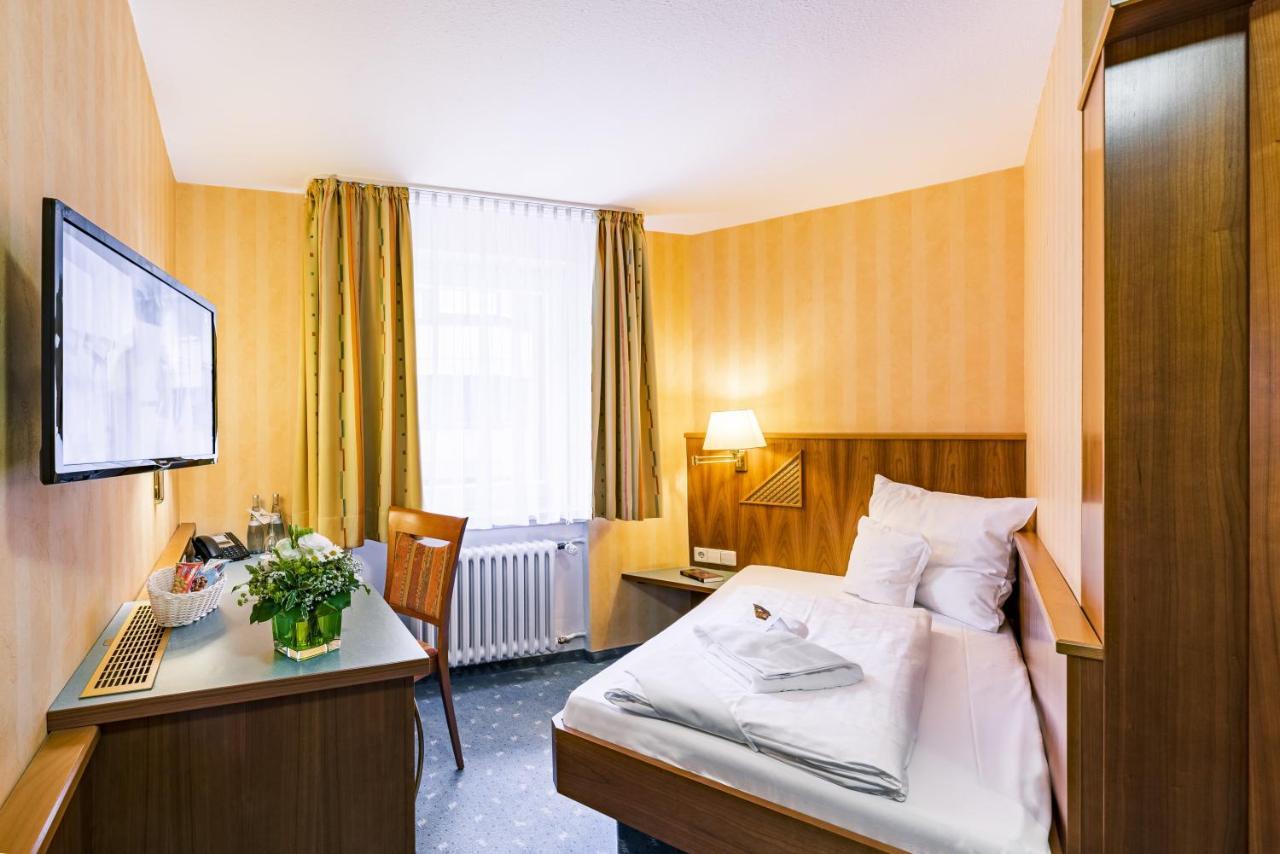 Hotel Wartburg Stuttgart Buitenkant foto