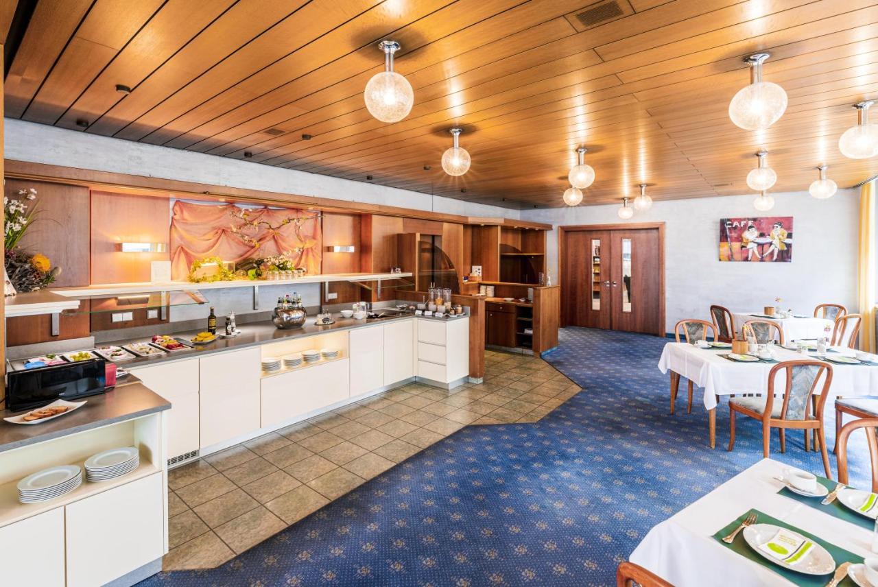 Hotel Wartburg Stuttgart Buitenkant foto