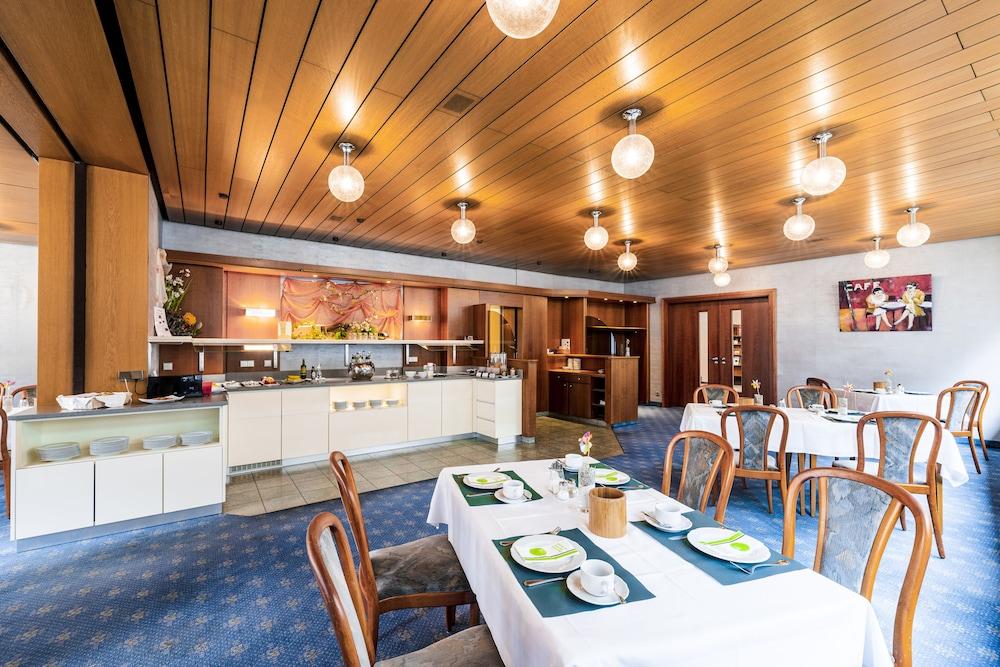 Hotel Wartburg Stuttgart Buitenkant foto