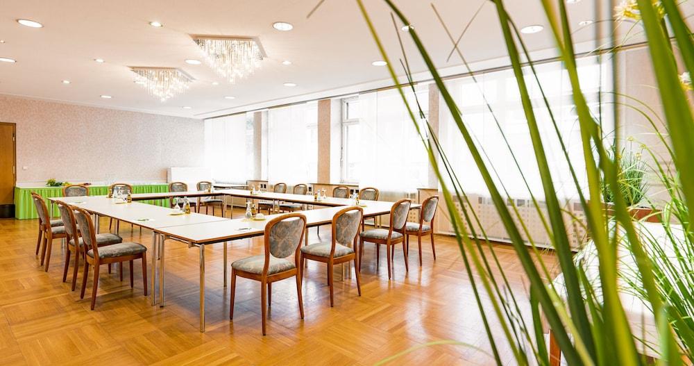 Hotel Wartburg Stuttgart Buitenkant foto